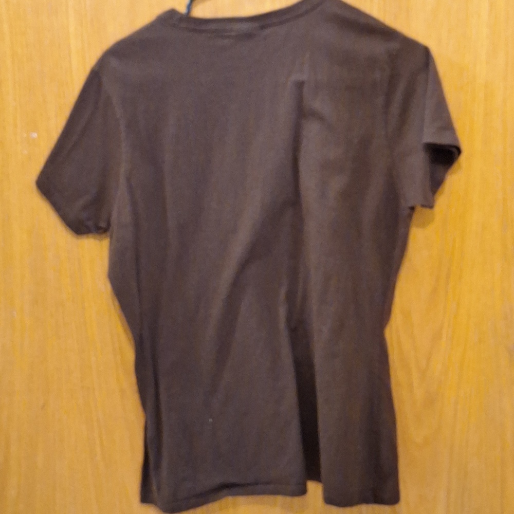 3/$25 Clue Visual Pun brown t-shirt - Picture 3 of 8
